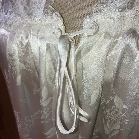 Women’s Vintage Christian Dior Logo Fabric Nightgown Sleepwear Large White Lace - Picture 3 of 8